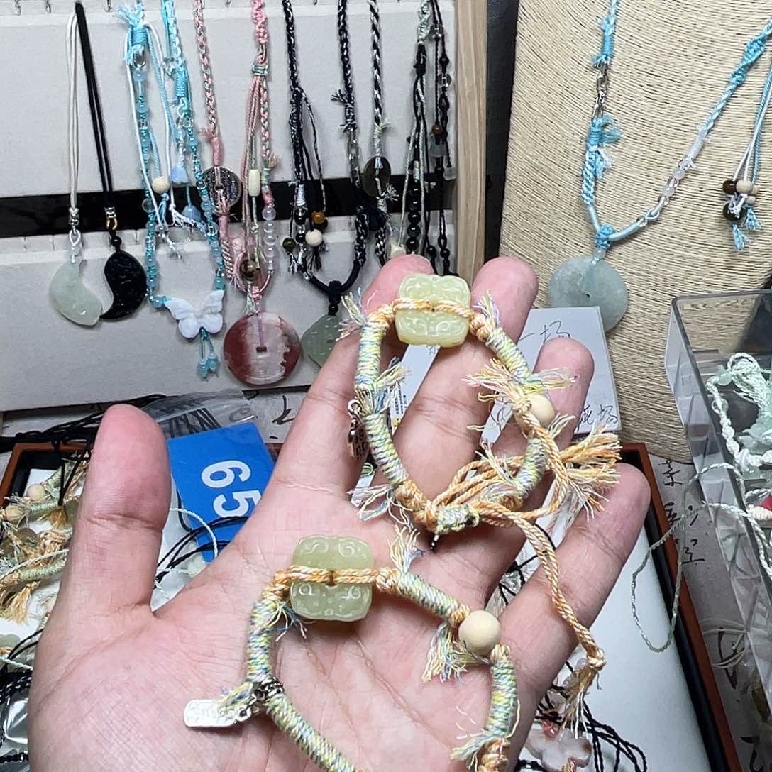 蛇纹石玉合金颈饰