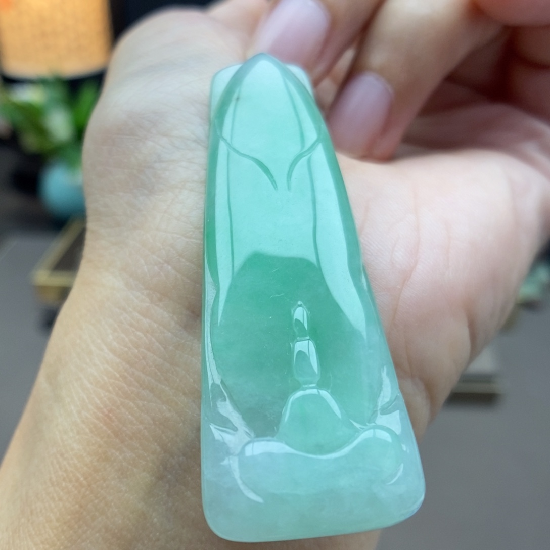 翡翠未镶嵌颈饰吊坠69