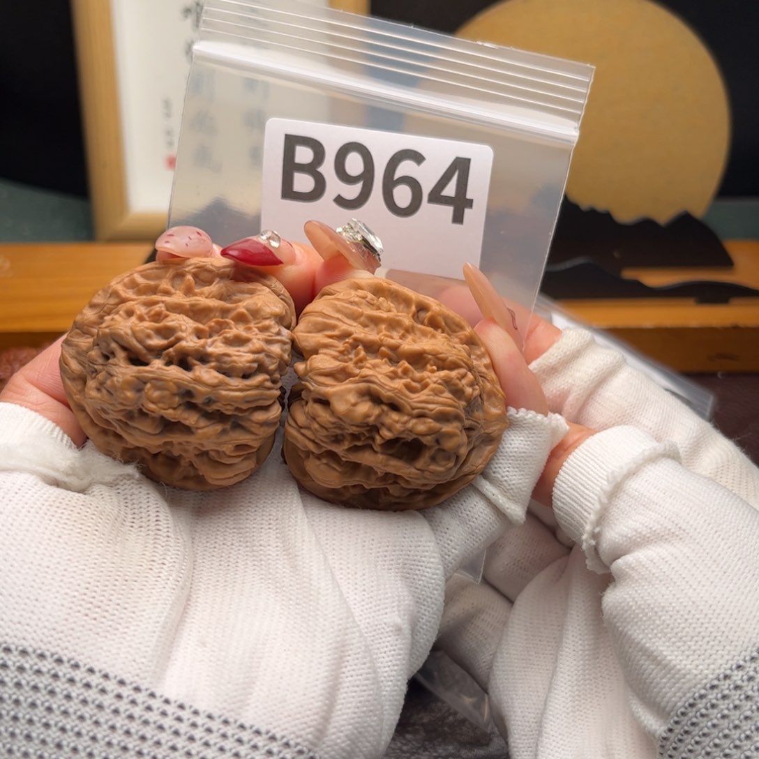 文玩核桃把件43金蟾王b964微泛油