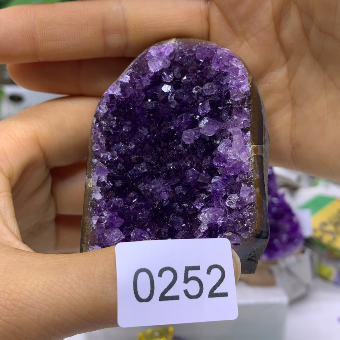 未镶嵌紫晶大型摆件（非配饰）