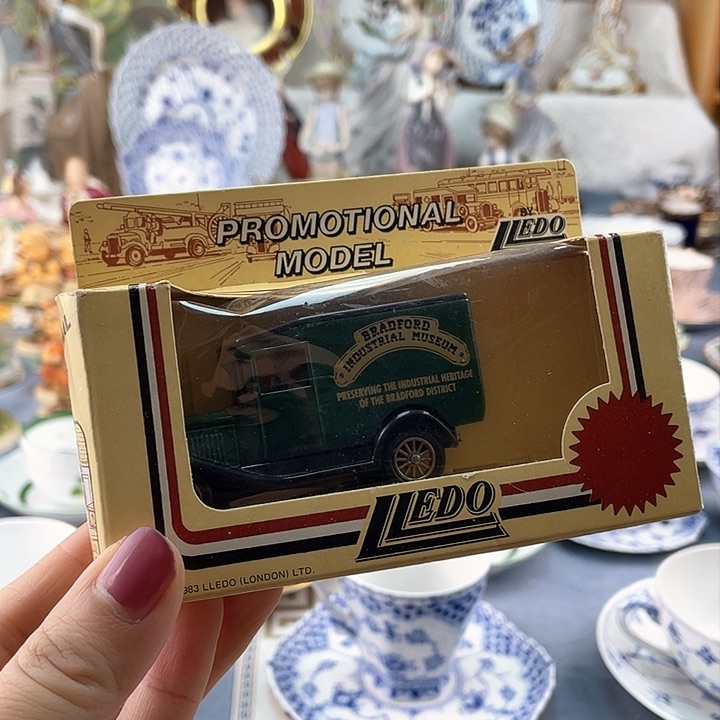 中古欧瓷瓷器小房子