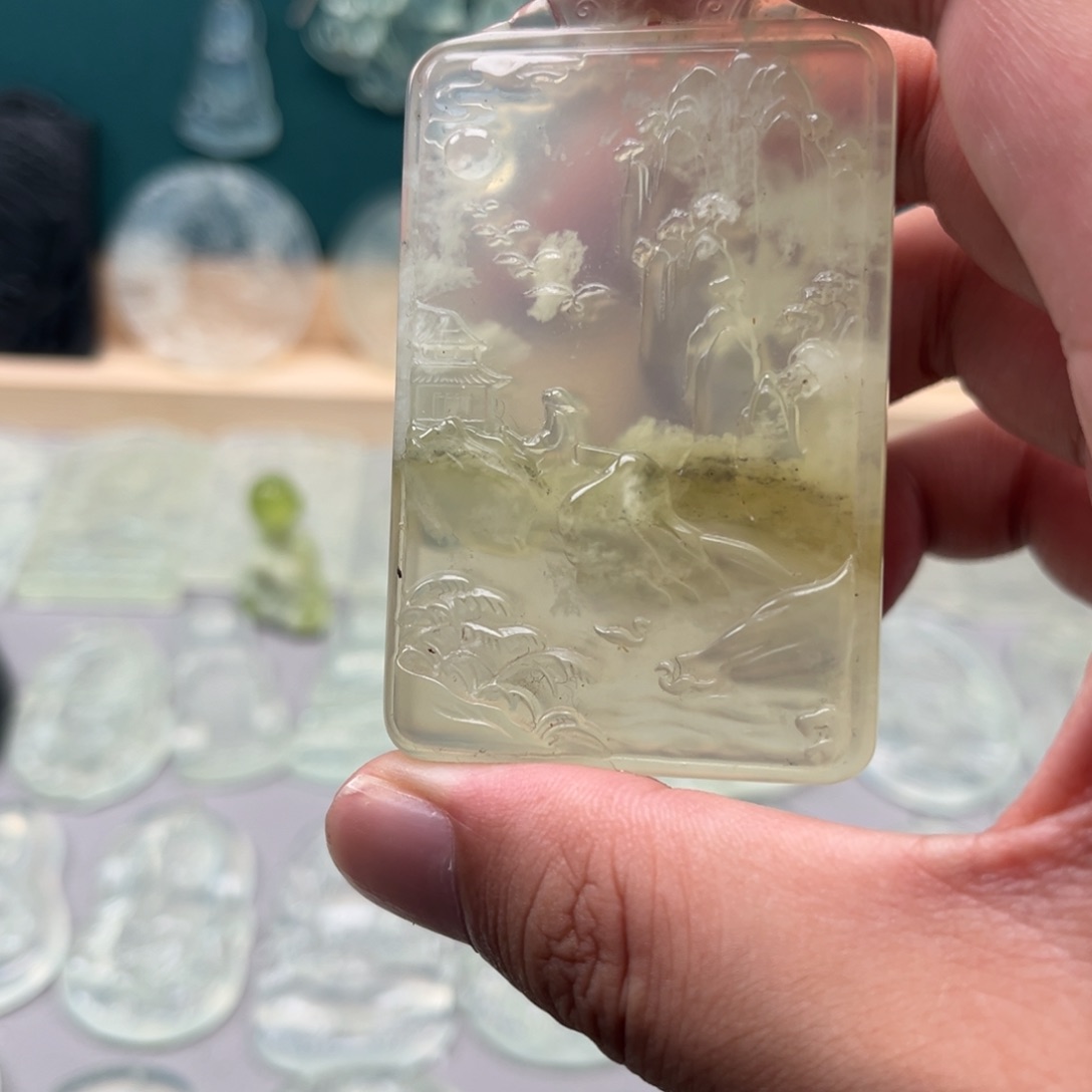 未镶嵌蛇纹石玉颈饰