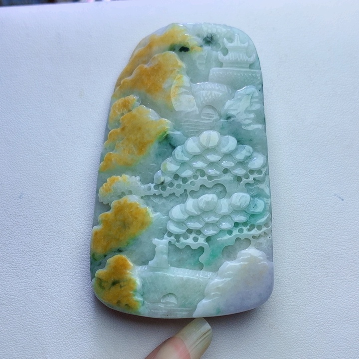 颈饰未镶嵌翡翠山水