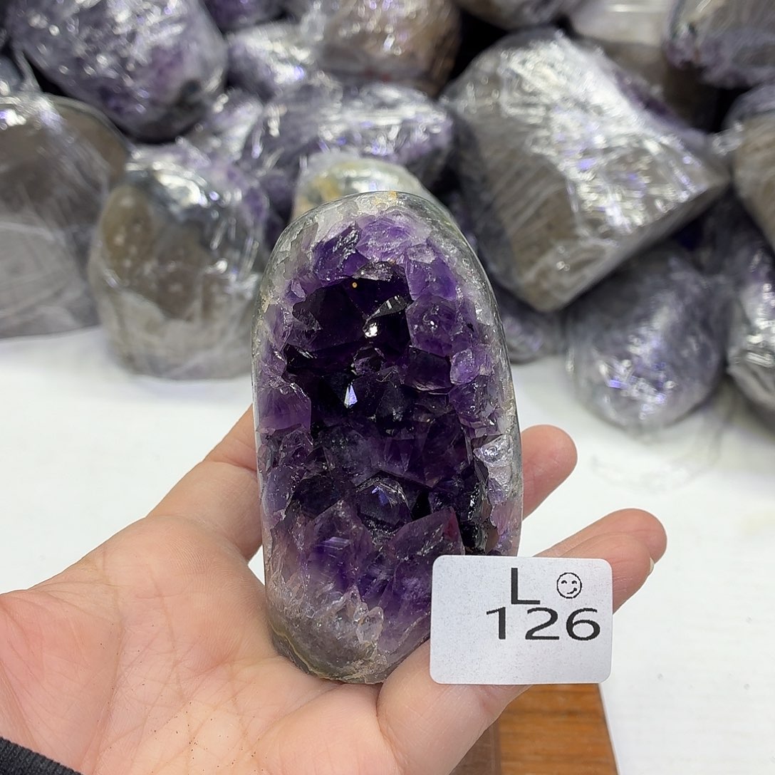 水晶摆件未镶嵌天然紫水晶