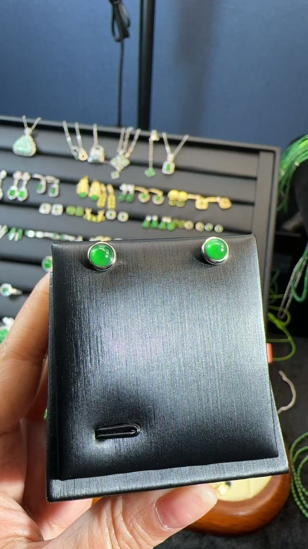 【小熊饼干】天然A货翡翠蛋面耳钉圆包边耳钉多样性发货