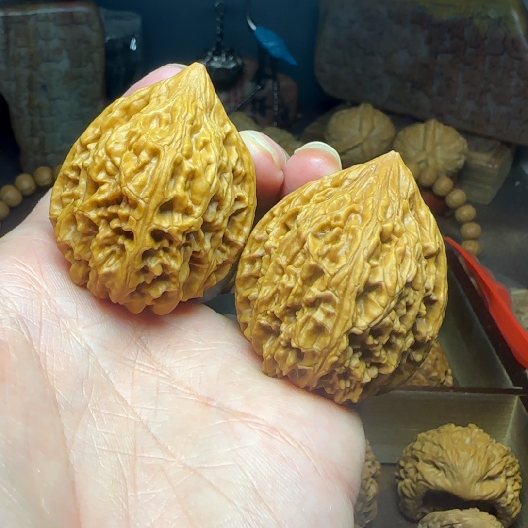 把件桃核小众鸡心（瑕疵）