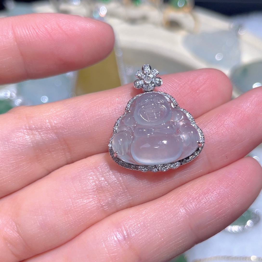 翡翠颈饰18K金镶嵌翡翠