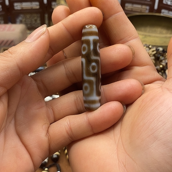 玛瑙/玉髓颈饰未镶嵌王****?