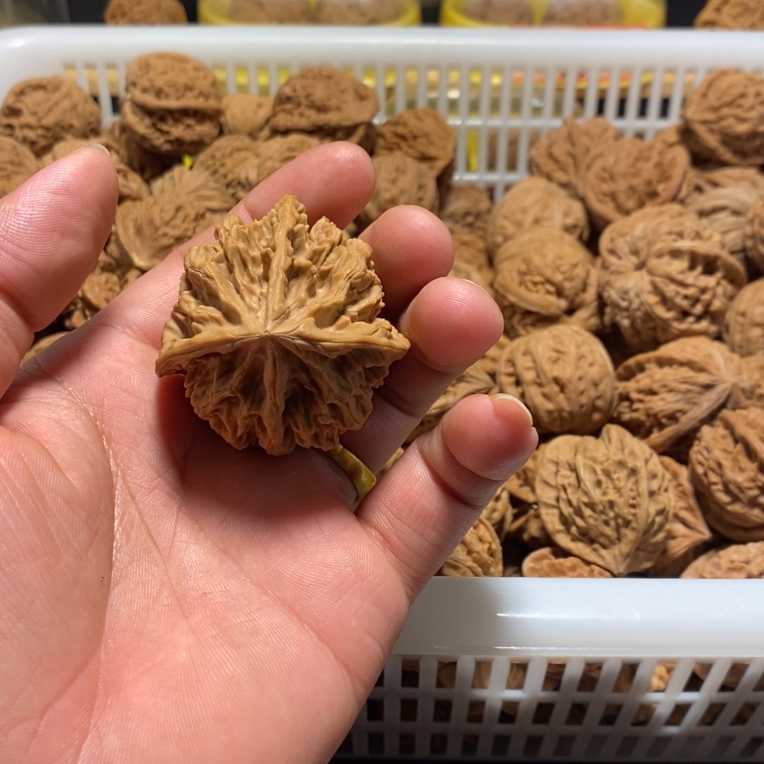 静***朗吊坠文玩核桃核桃异形
