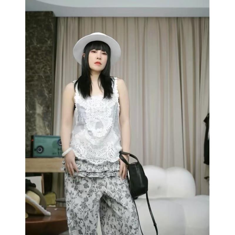 infobyfive2025夏季新款白色女士蕾丝镂空花朵背心裙NF0503146