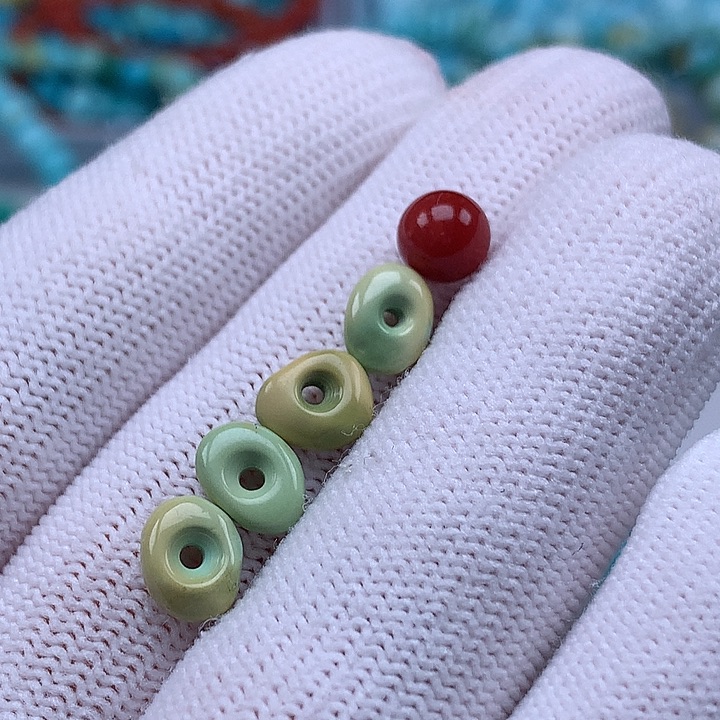 南红玛瑙未镶嵌珠宝奇石