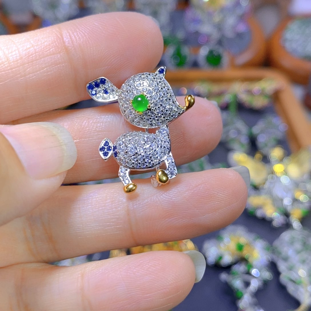 翡翠颈饰银S925镶嵌天然翡翠