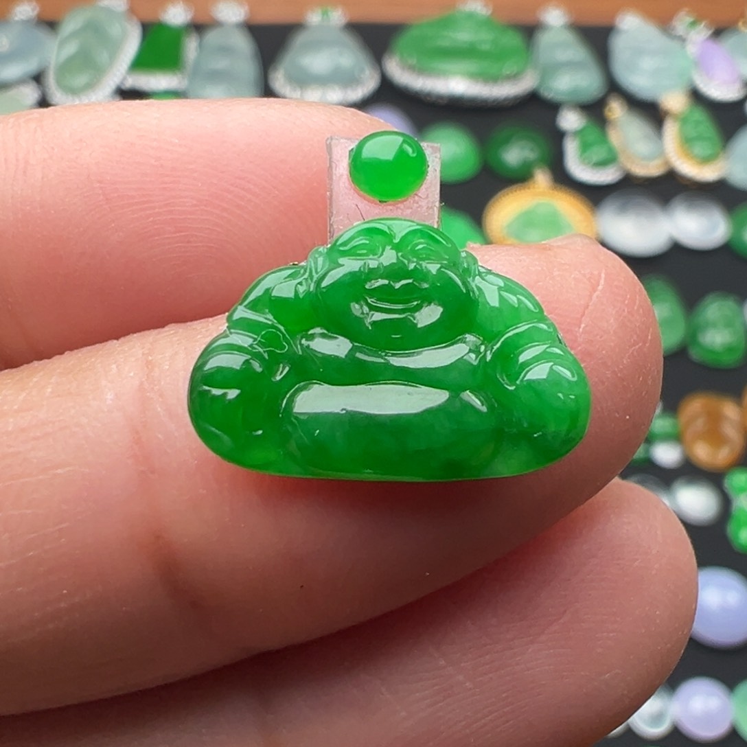 翡翠颈饰未镶嵌佛10.2