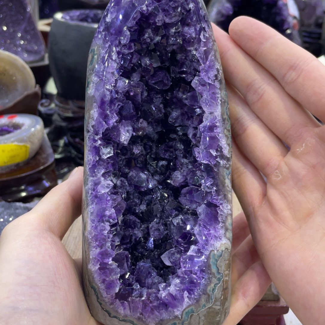 唯***妆水晶未镶嵌珠宝半成品