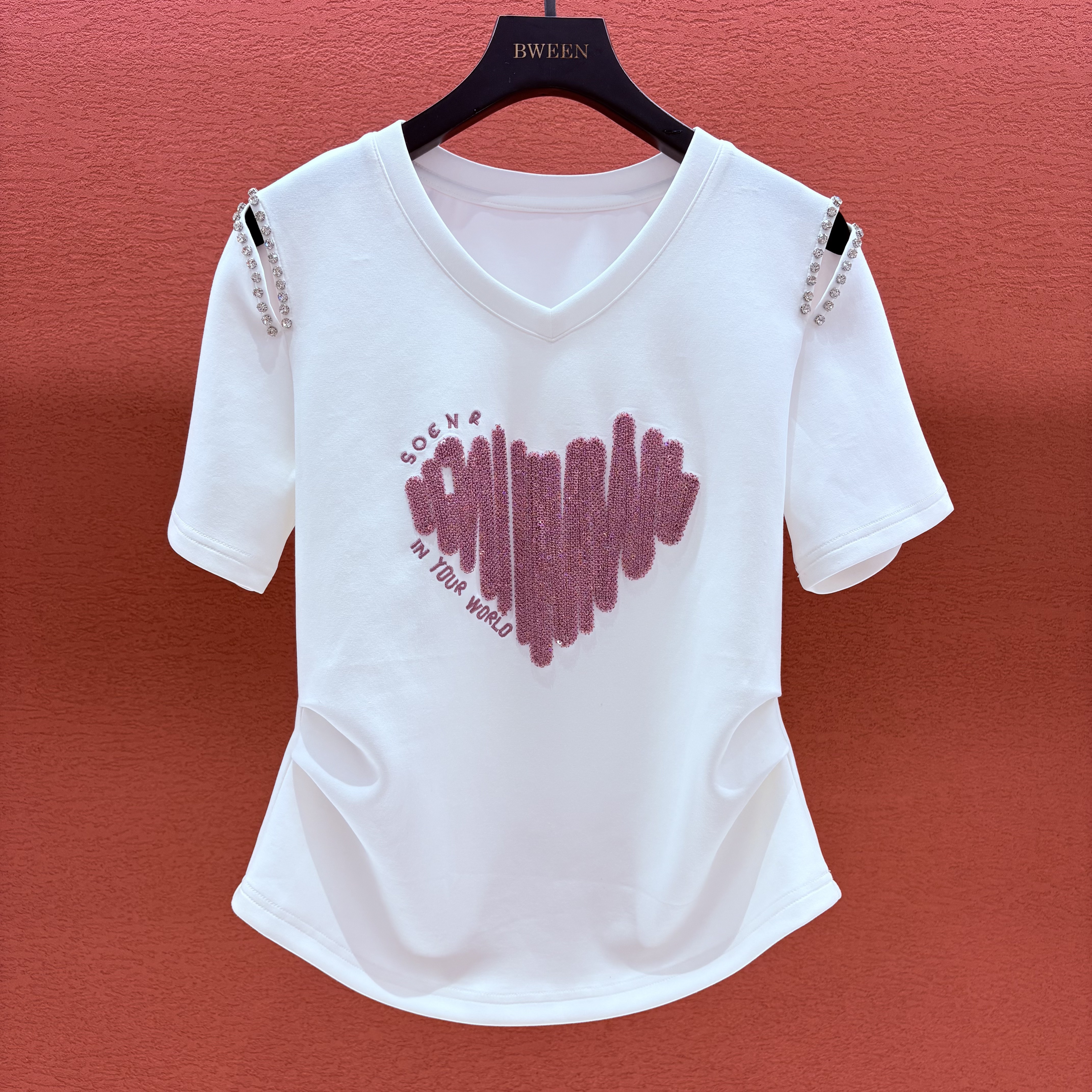 【真空绣】高级感时尚V领短袖T恤女2025夏季新款修身显瘦简约上衣