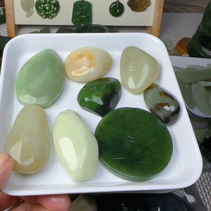 未镶嵌和田玉珠宝半成品