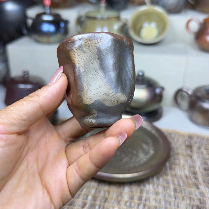 云南建水紫陶柴烧壶