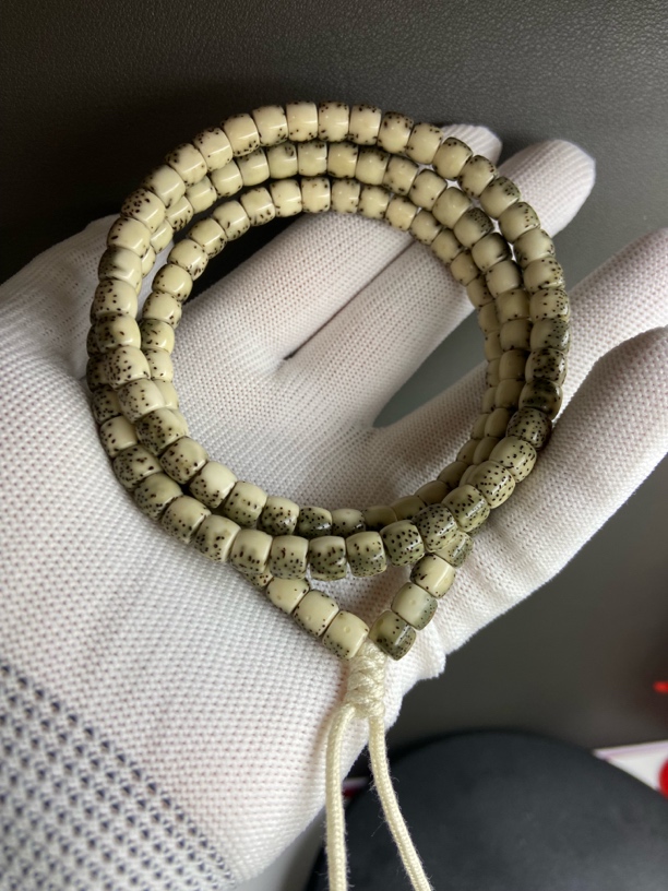 星月菩提长串原生态石玉料绿背半臂留白河豚文玩