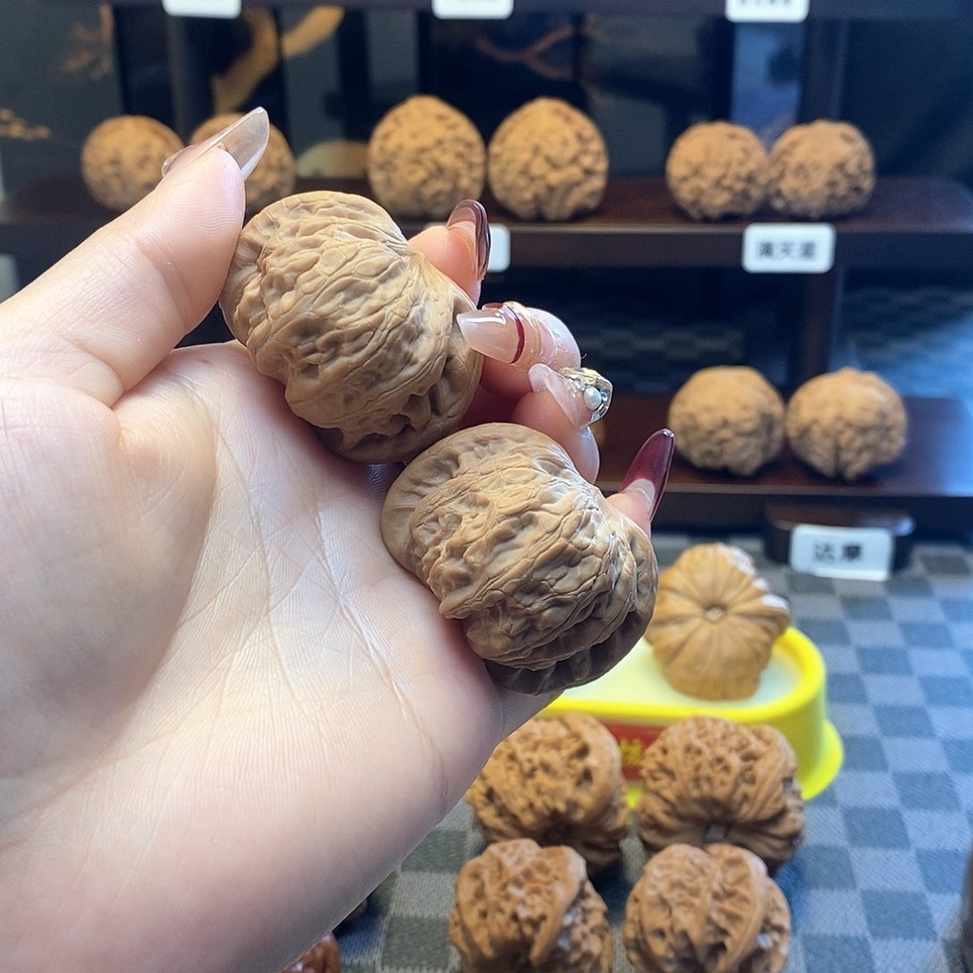 核桃把件微修尖白茬卡41战鼓核桃