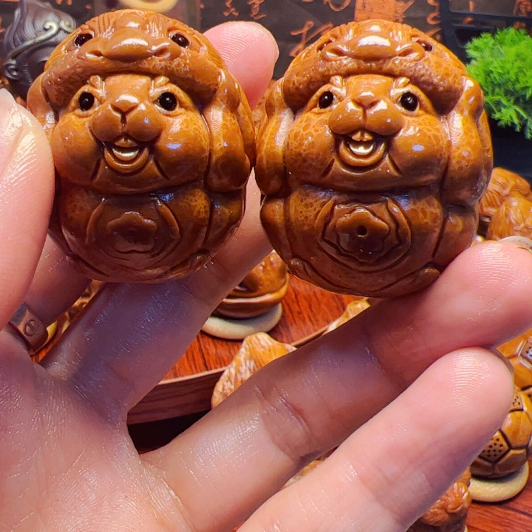 橄榄核手串英****）兔子，1111