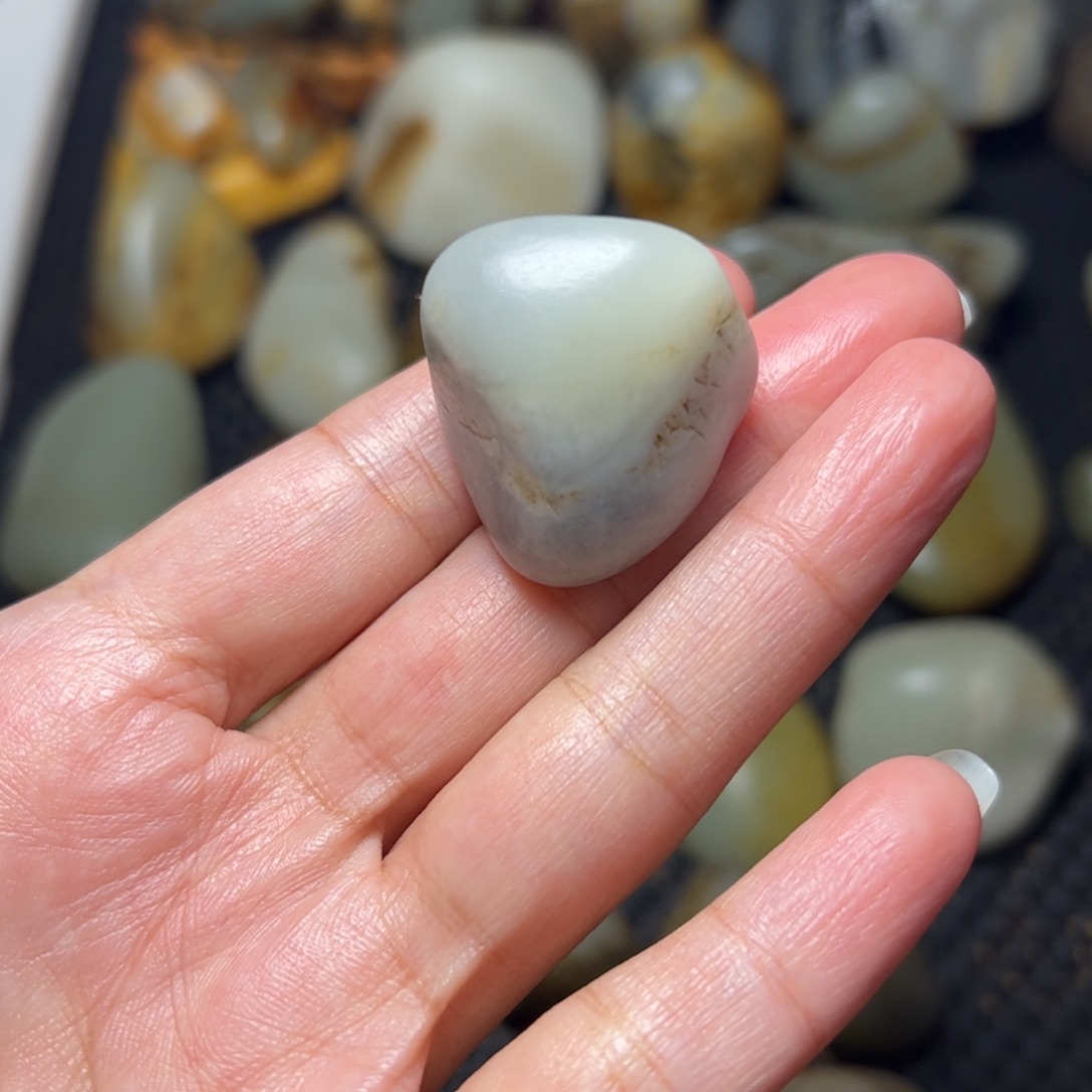 谈***生和田玉未镶嵌挂件A86