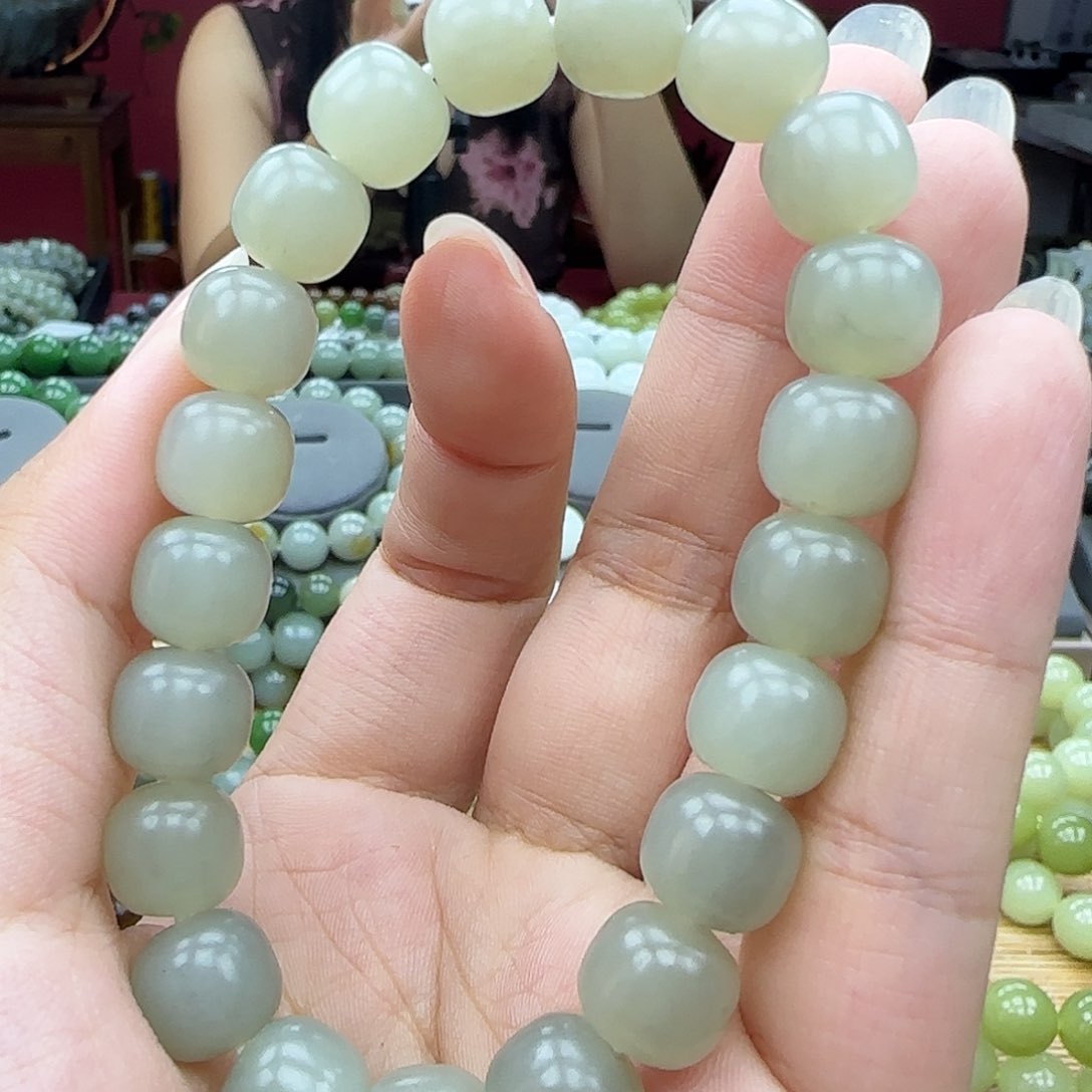 手串未镶嵌和田玉