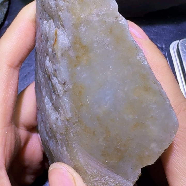 未镶嵌和田玉（糖玉）珠宝半成品