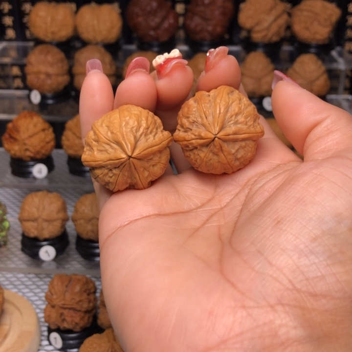 橄榄核吊坠30五楞核桃