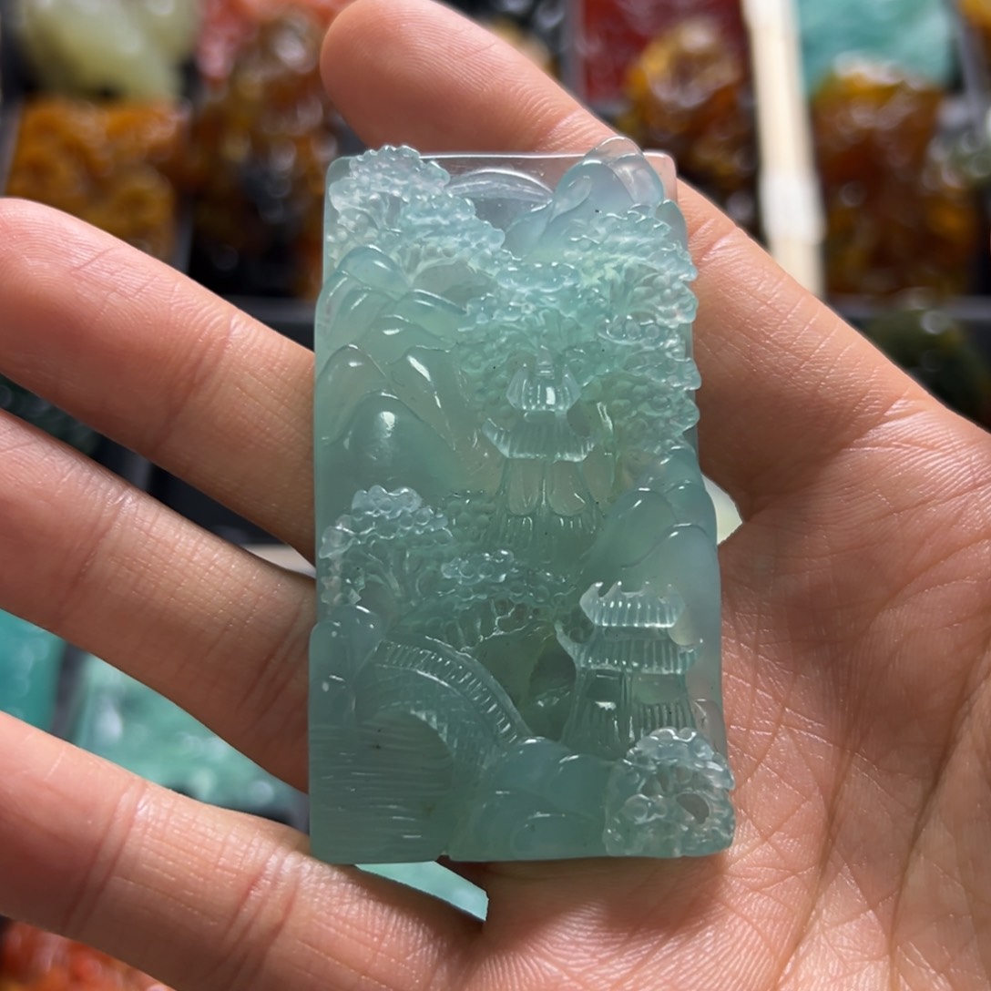 未镶嵌蛇纹石玉颈饰