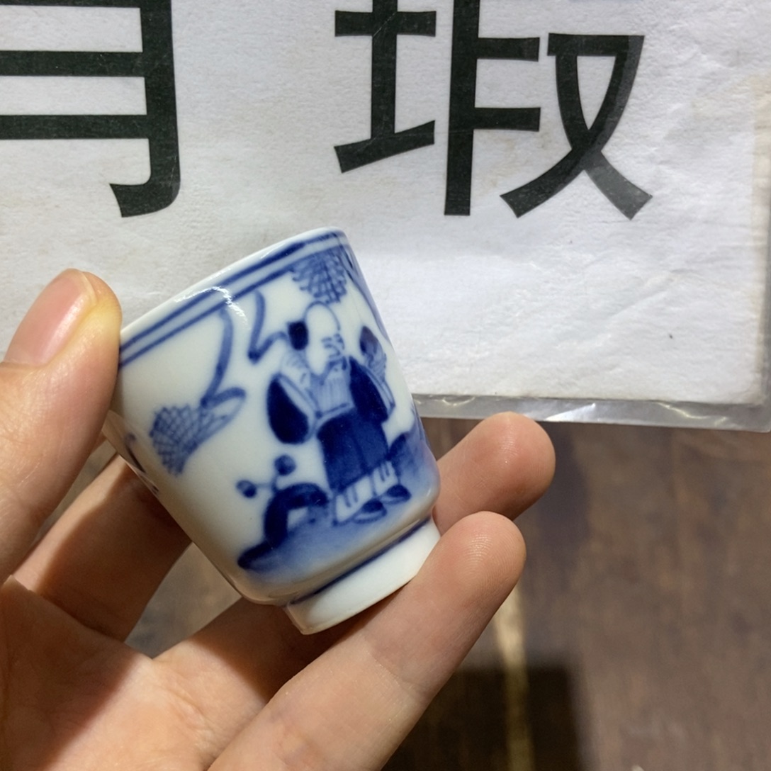 摘***行陶瓷艺术品的制作