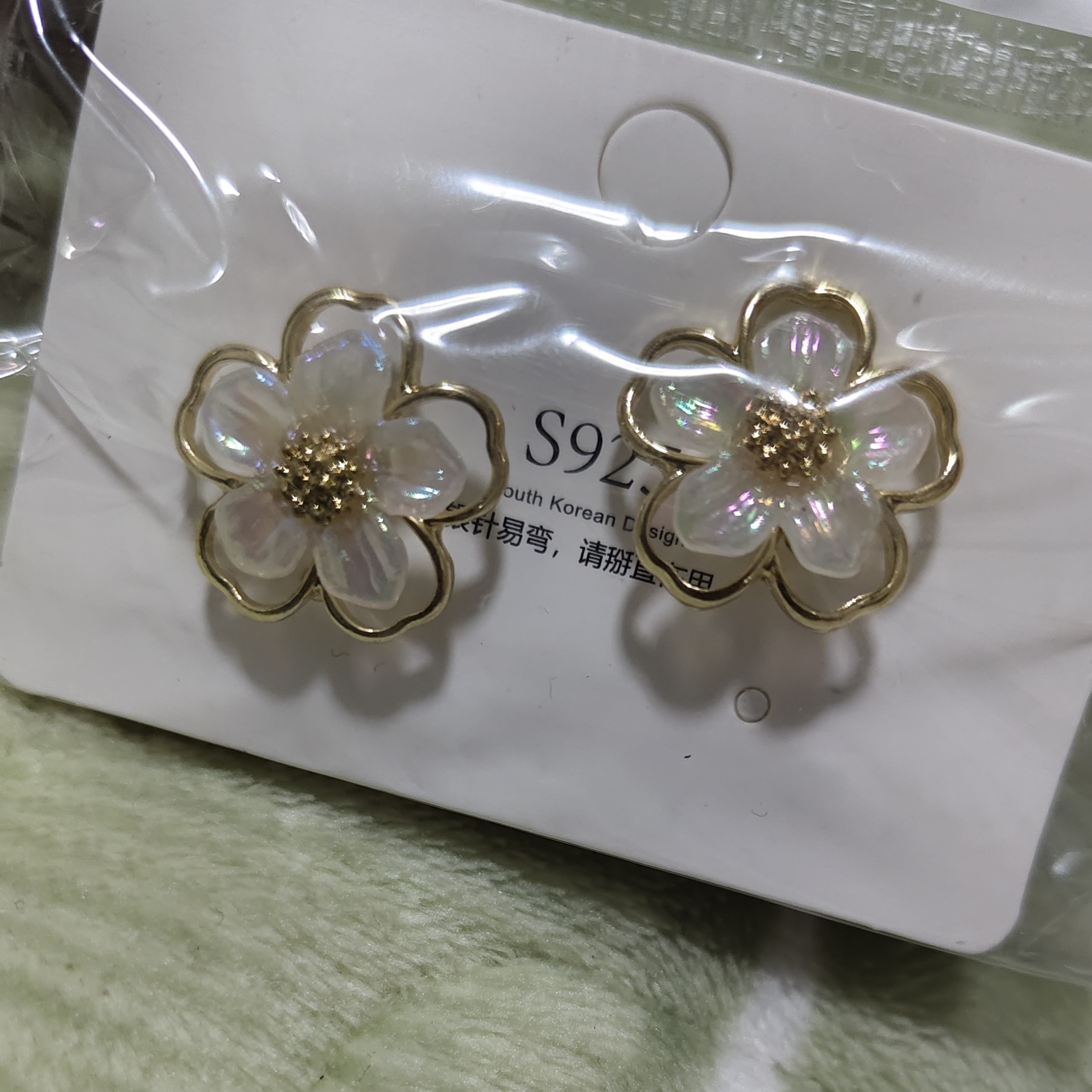 非金属合成锆石耳饰 时尚百搭饰品