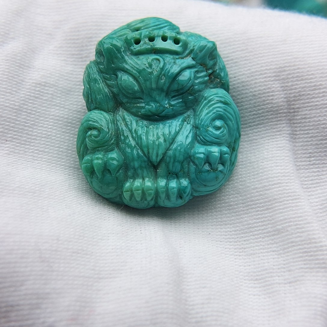 绿松石颈饰未镶嵌