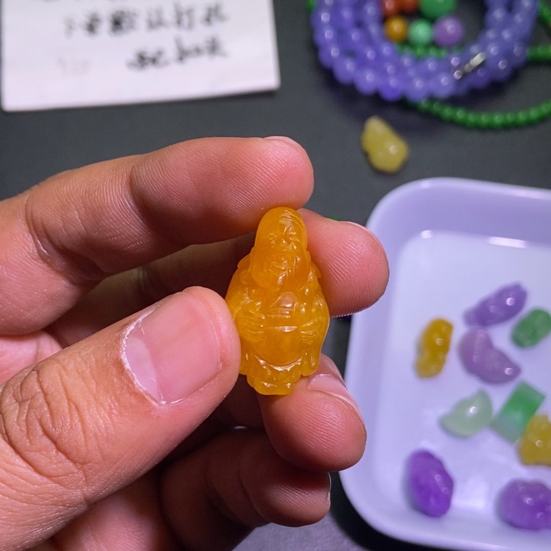 ◡***漠翡翠未镶嵌颈饰吊坠