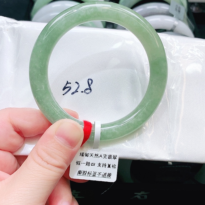 翡翠未镶嵌手镯0115