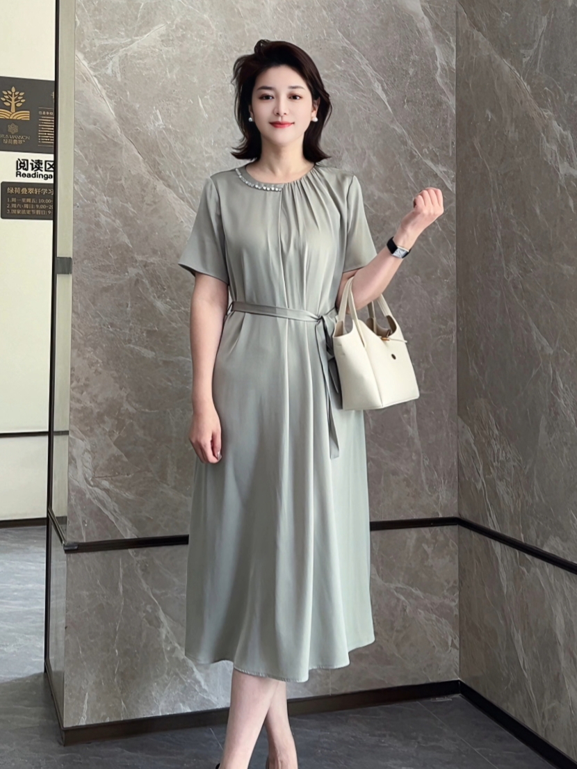 轻奢优雅原创设计桑蚕丝连衣裙25038