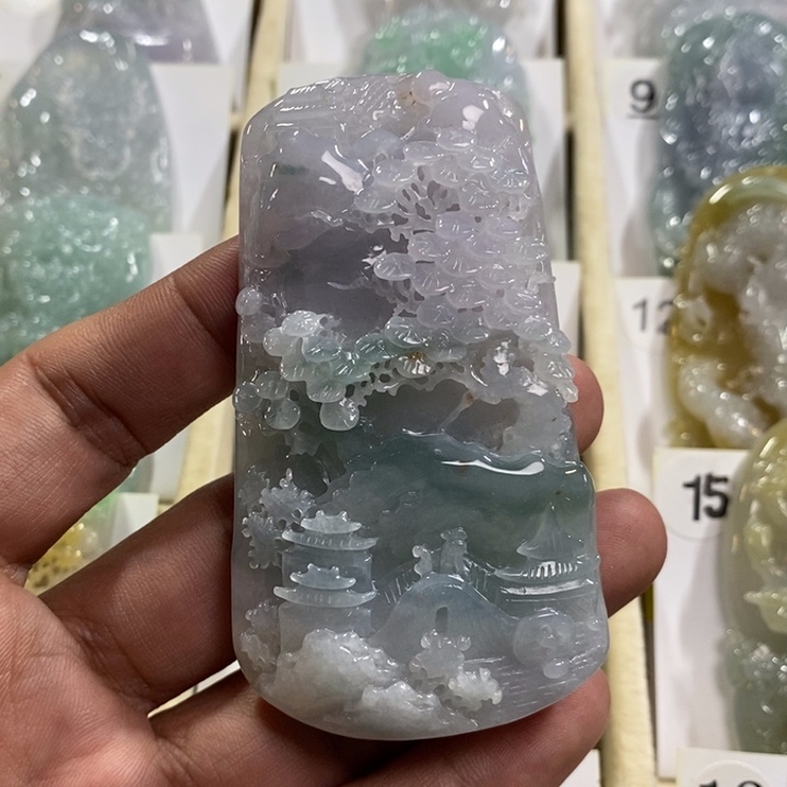 颈饰未镶嵌翡翠山水