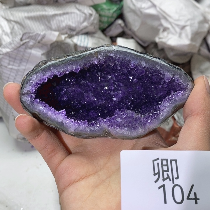 紫晶未镶嵌大型摆件（非配饰）