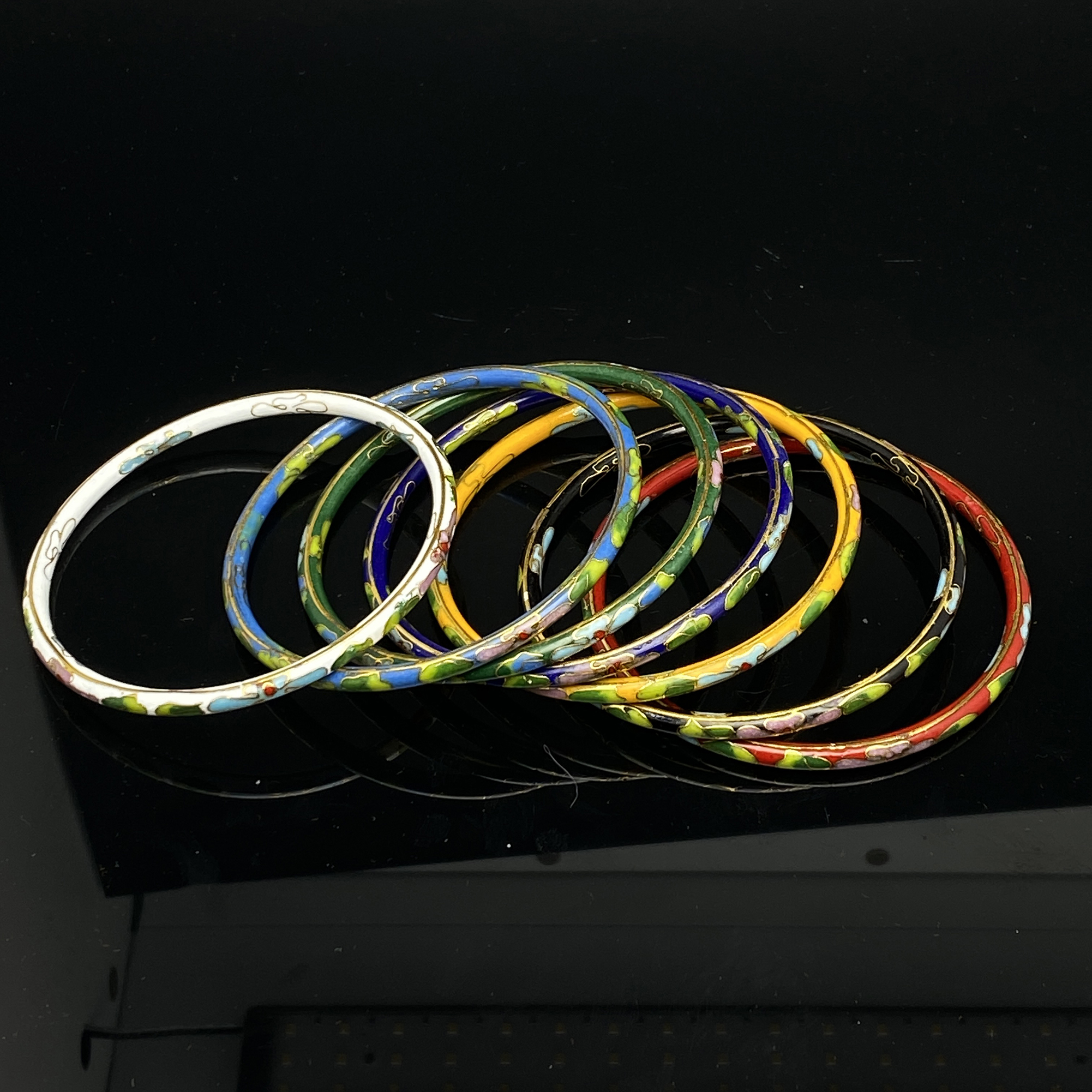 B0226GMD538套七镯景泰蓝饰品