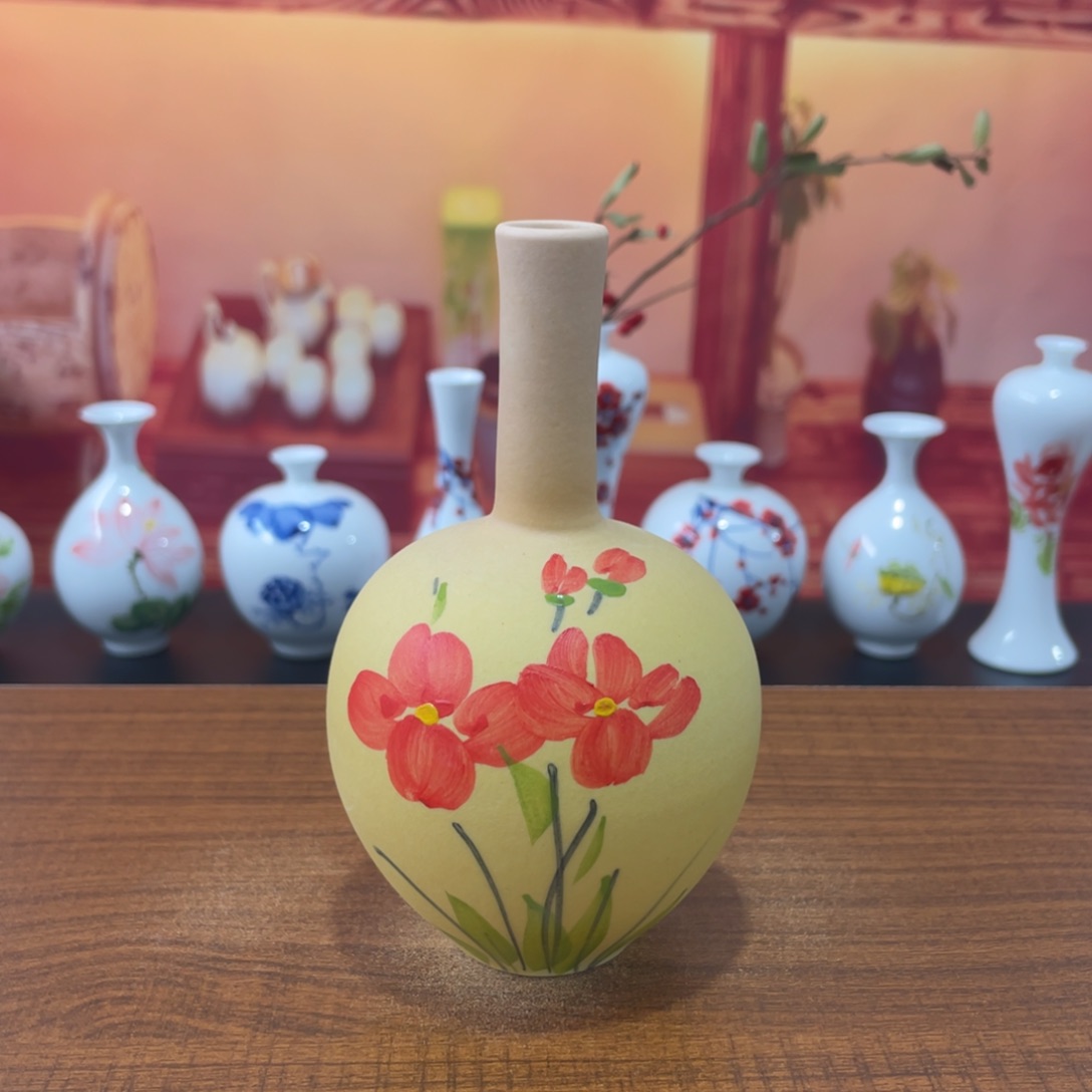 陶瓷景德镇小花瓶等着你