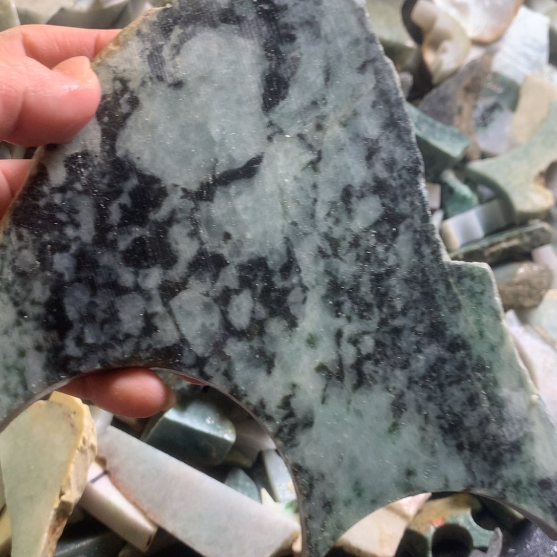 翡翠颈饰未镶嵌缅甸翡翠