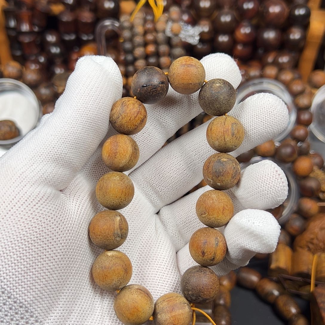 贡木15圆珠瑕疵虫漏油裂手串