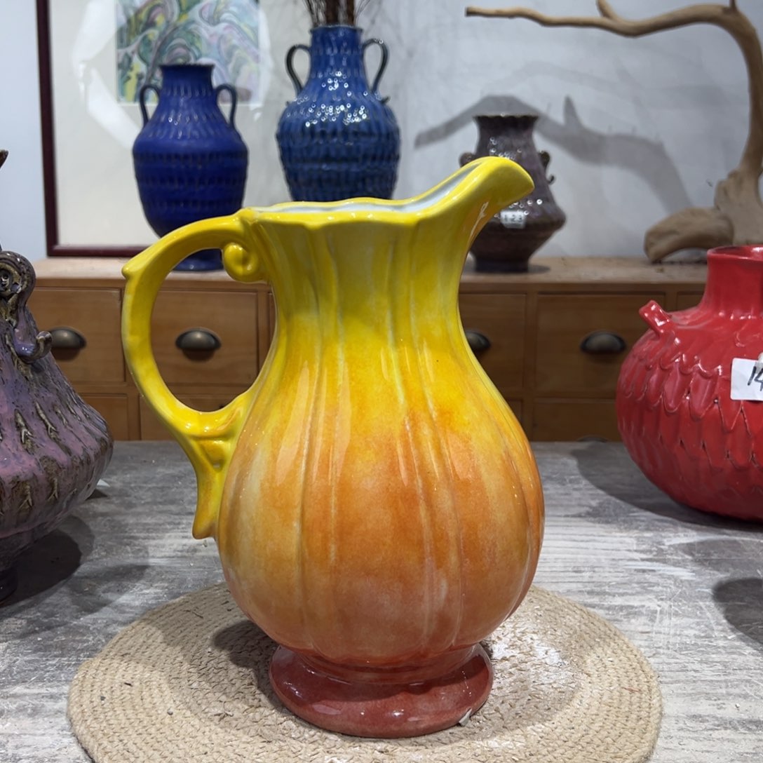 摆件陶瓷花瓶高27口7.5瑕疵