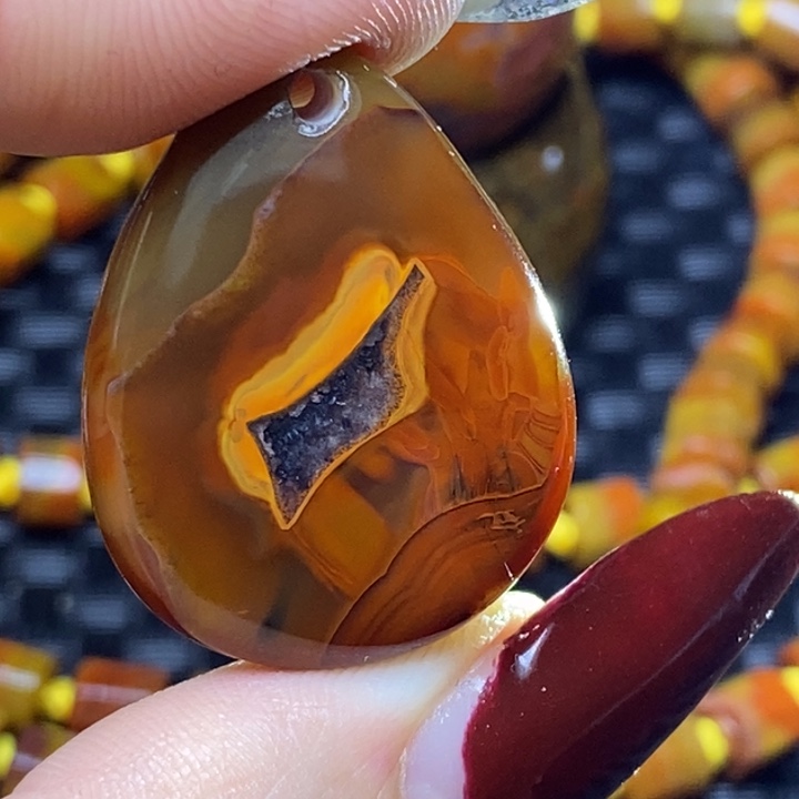 玛瑙/玉髓颈饰未镶嵌