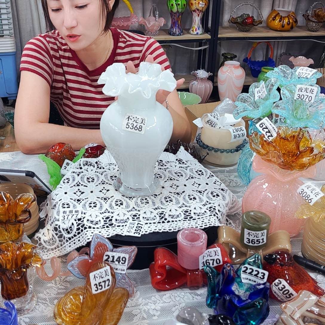5368 家悦琉璃工艺品不完美