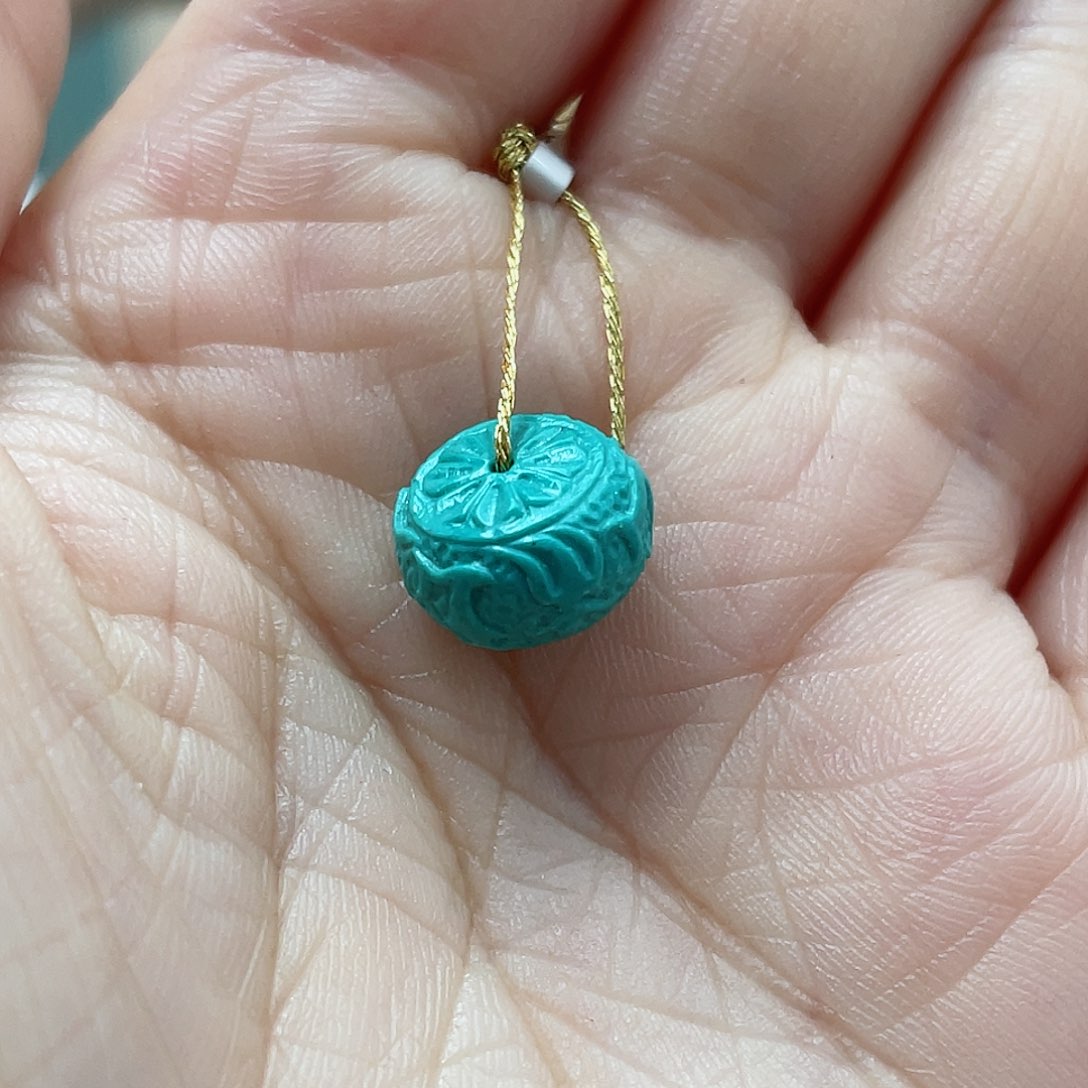 绿松石颈饰未镶嵌