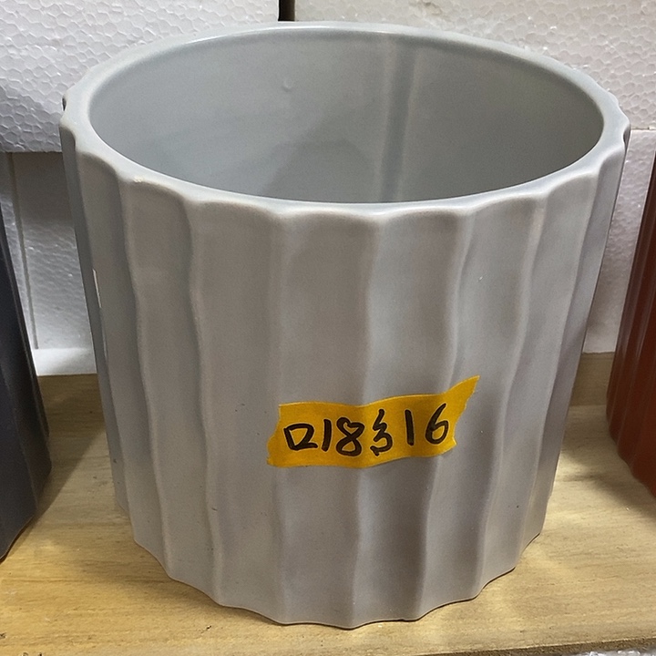 摆件陶陶盆有孔 瑕疵介意勿拍