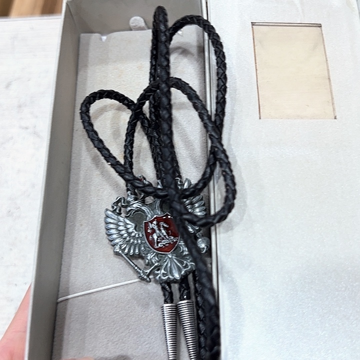 上***儿新亿阁杂项无售后