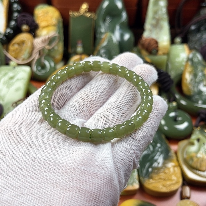 岫岩老玉（透闪石质玉）手链未镶嵌