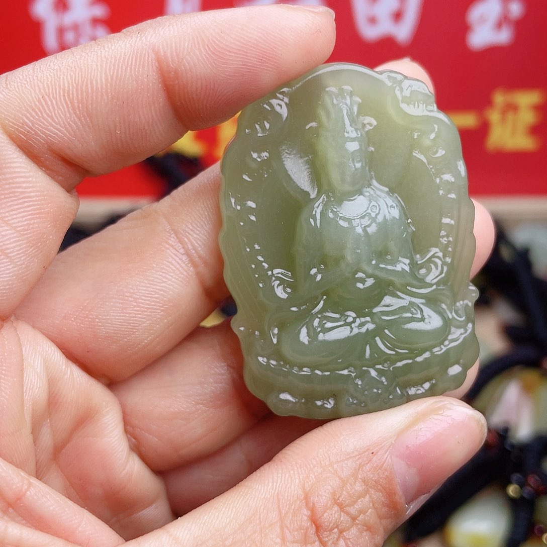 和田玉颈饰未镶嵌