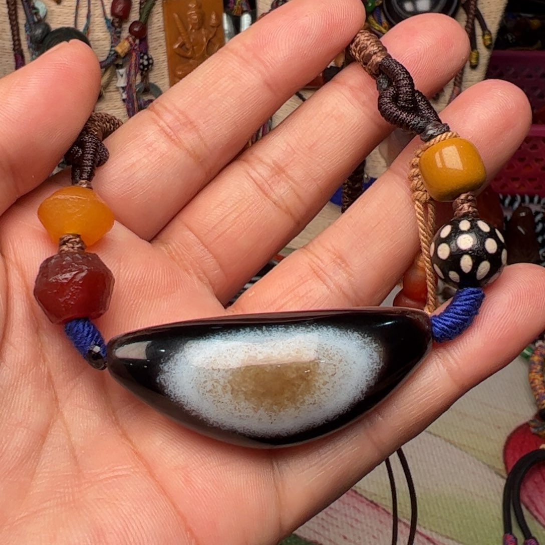 玛瑙/玉髓颈饰未镶嵌